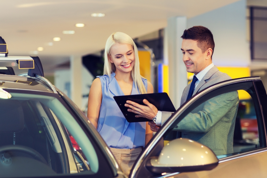 How to Save Money on Car Rentals in Qatar