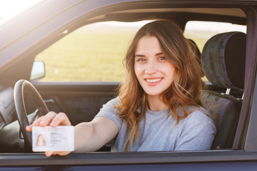 Qatar Car Rental Licence Rules for Tourists and Locals