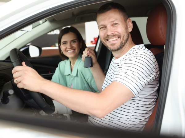 Guide to Additional Drivers for Rental Cars in Qatar