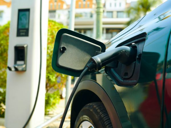 How to Rent Eco-Friendly Cars and Drive Sustainably in Qatar