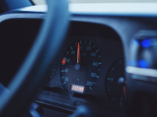 Mileage Limits in Qatar Car Rentals – Unlimited vs Limited