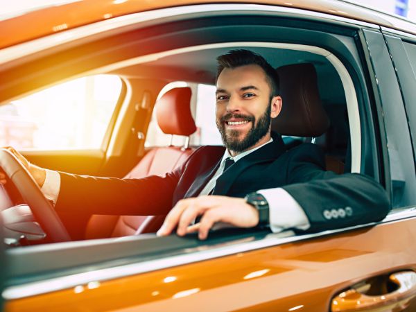 Stress-Free Car Rental Tips Every Business Traveller Must Know in Qatar